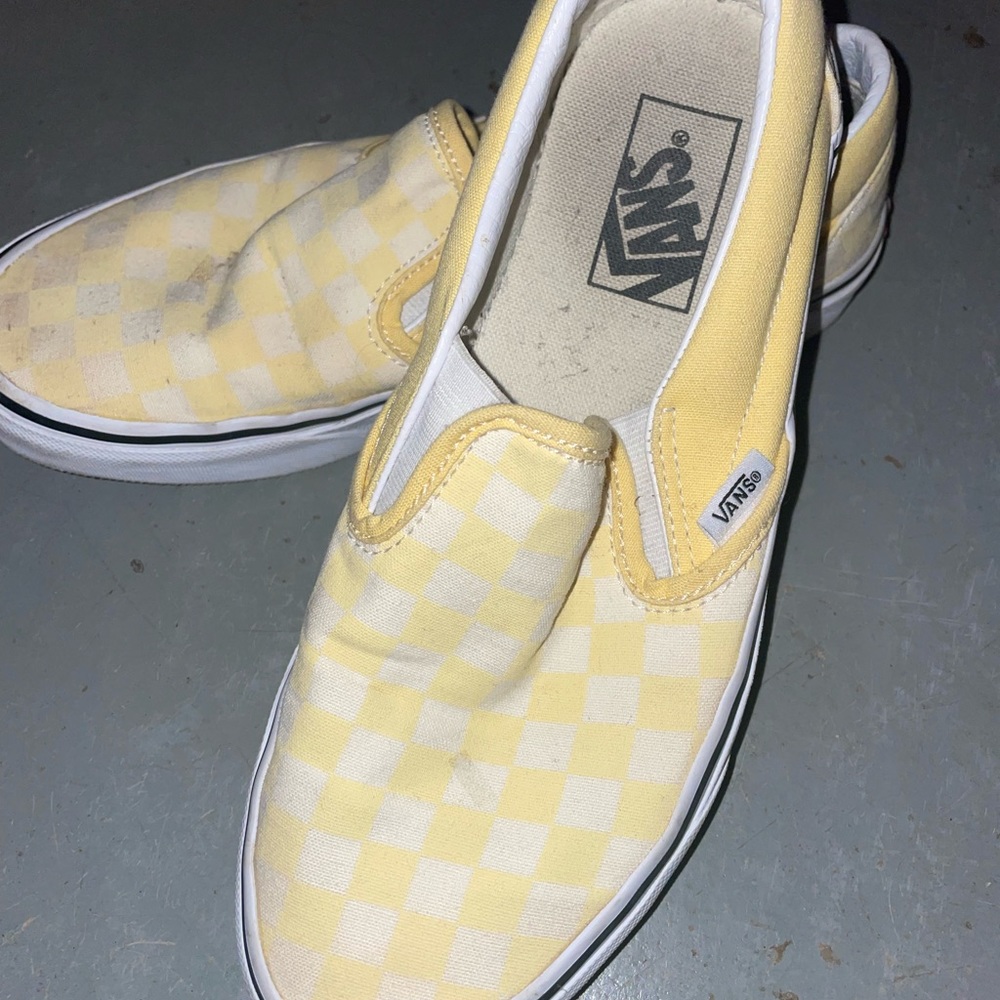 Size 9 yellow and white checkered Vans